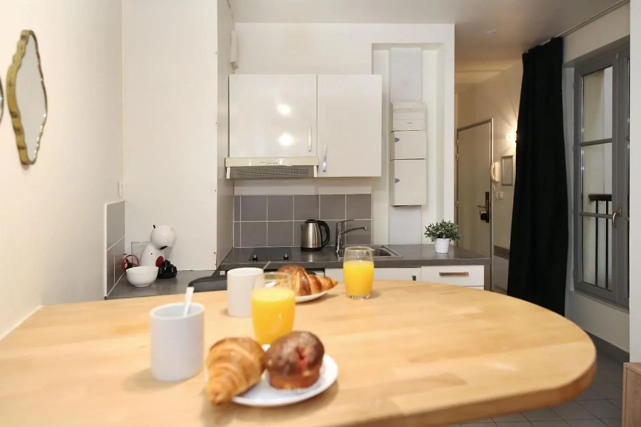 101 - Studio Confortable Avec Kitchenette Paris 5 Apartment 0*,  France
